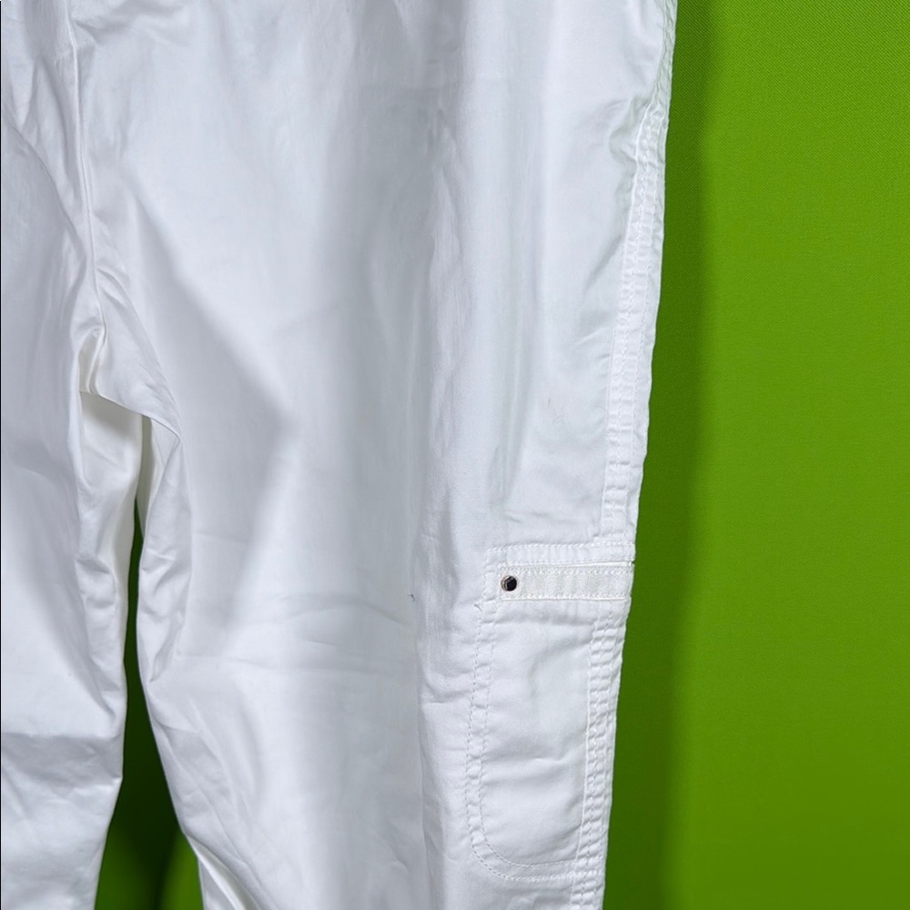 Chico's White Capris with Belt Loops and Minimalist Design - Picture 7 of 8